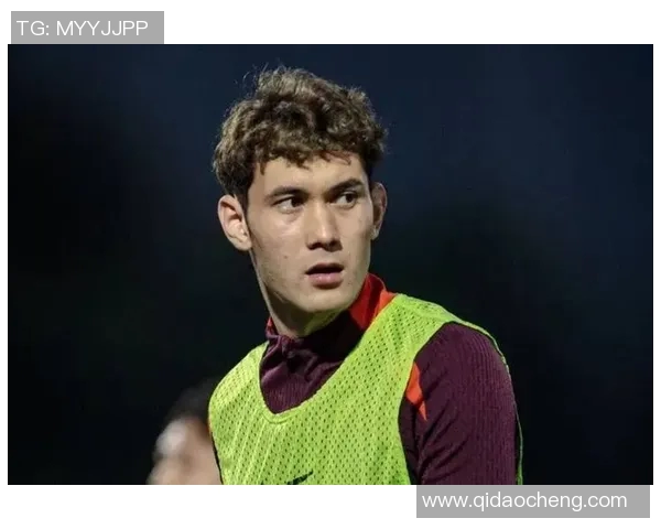 足球明星黑榜揭晓谁是球迷心中最被吐槽的球员